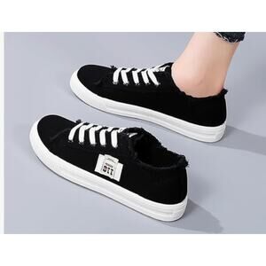 Women's Flat Sports Shoes, Lightweight and Breathable, Suitable for Casual